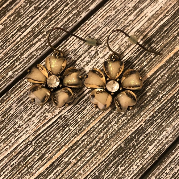 Flower Earrings - Picture 2 of 2
